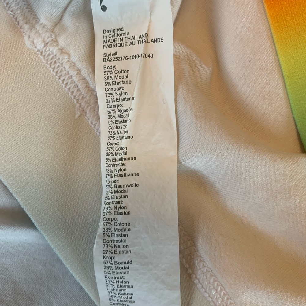 Fabletics Sports Bra - Picture 5 of 11